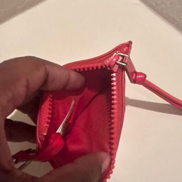 Marc Jacobs Keychain Cardholder Zip Top Wallet Red Leather Logo Front - Picture 5 of 12